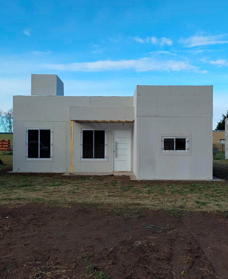 Vivienda moderna en obra gris construida en seco en Córdoba